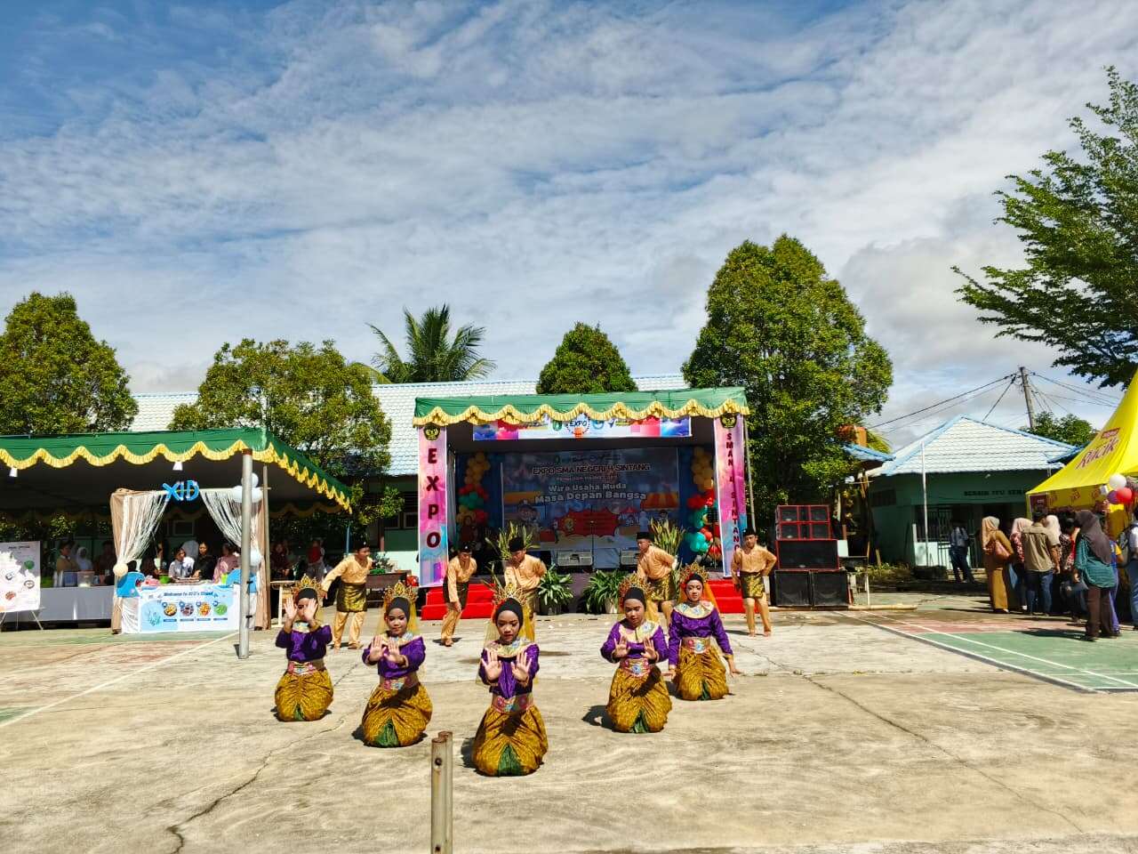 EXPO SMA NEGERI 4 SINTANG 2025 - Senin, 15 Desember 2025